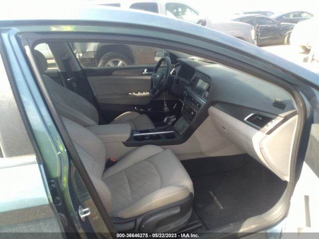 2015 HYUNDAI SONATA 2.4L SPORT VIN: 5NPE34AF2FH228164