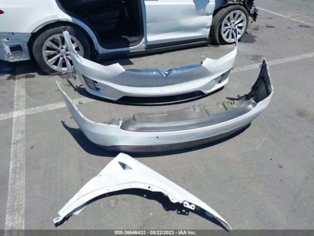 5YJXCDE22KF203869 Tesla MODEL X