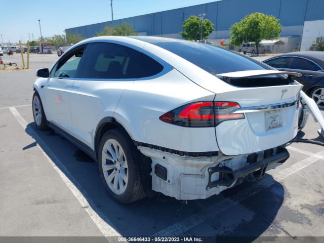 5YJXCDE22KF203869 Tesla MODEL X