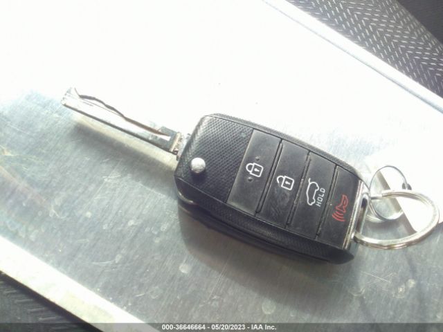 KNDPM3AC6L7635104 KIA Sportage Lx