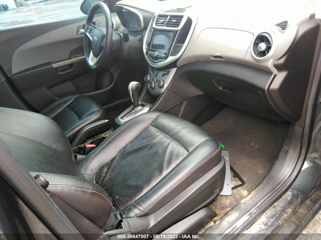 Chevrolet Sonic Premier 2018 1G1JF5SBXJ4107168 Image 5