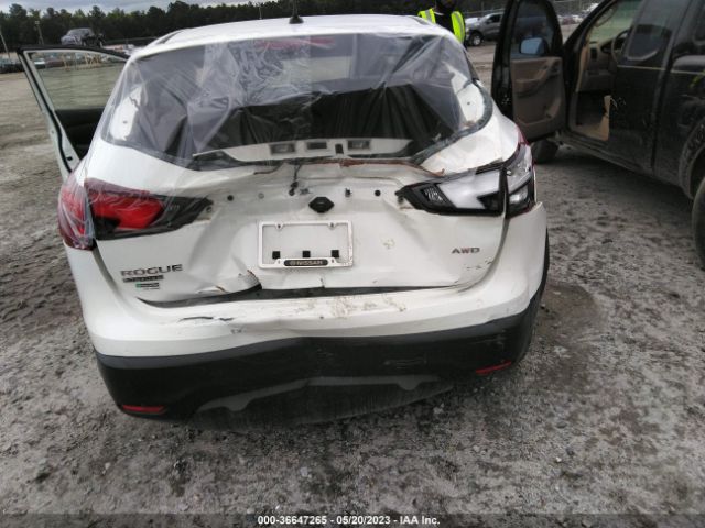 JN1BJ1CR2KW337780 Nissan Rogue Sport S