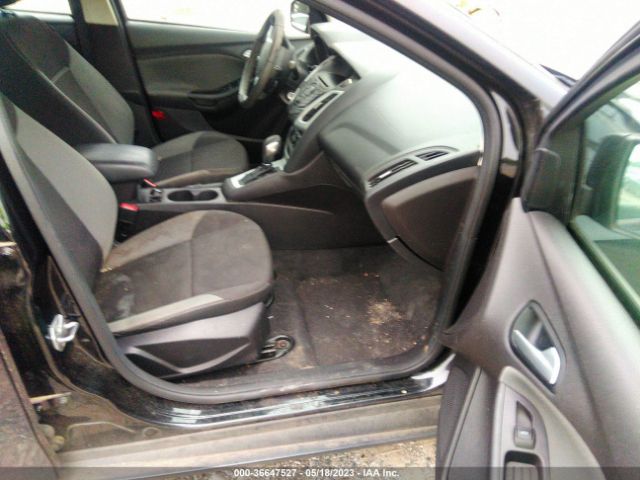 1FADP3F29EL179674 Ford FOCUS SE