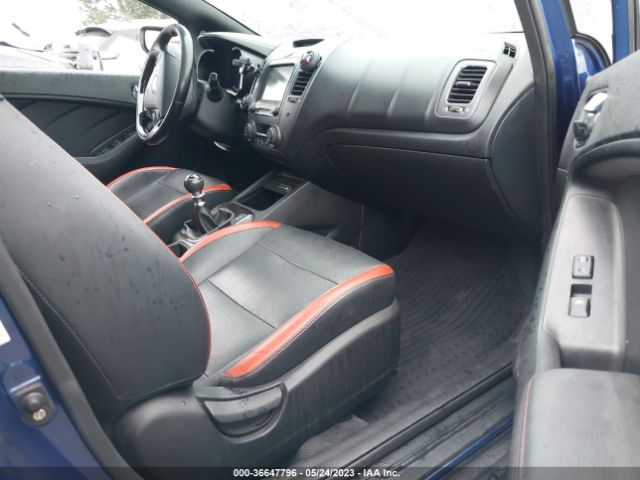 3KPFN5A35JE164273 KIA Forte5 Sx