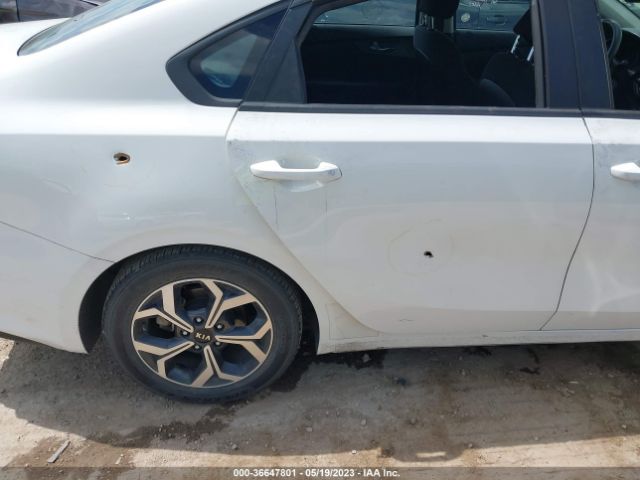 3KPF24AD0ME312877 KIA Forte Lxs