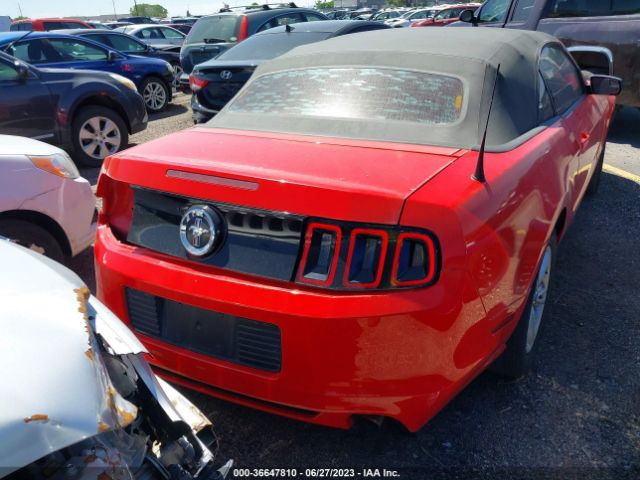 1ZVBP8EM0E5320232 Ford Mustang V6