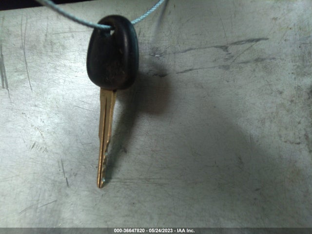 2004 HYUNDAI SONATA GLS/LX VIN: KMHWF35H34A996687