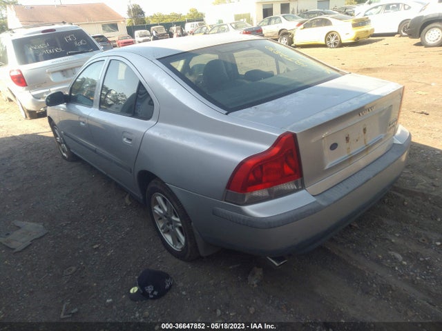 2001 VOLVO S60 VIN: YV1RS58D512017415
