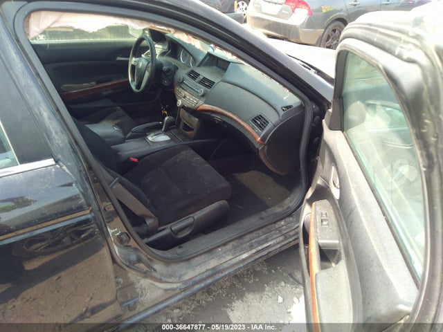 2011 HONDA ACCORD SDN EX VIN: 1HGCP2F70BA118637