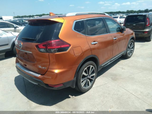 JN8AT2MVXHW255880 Nissan Rogue Sl