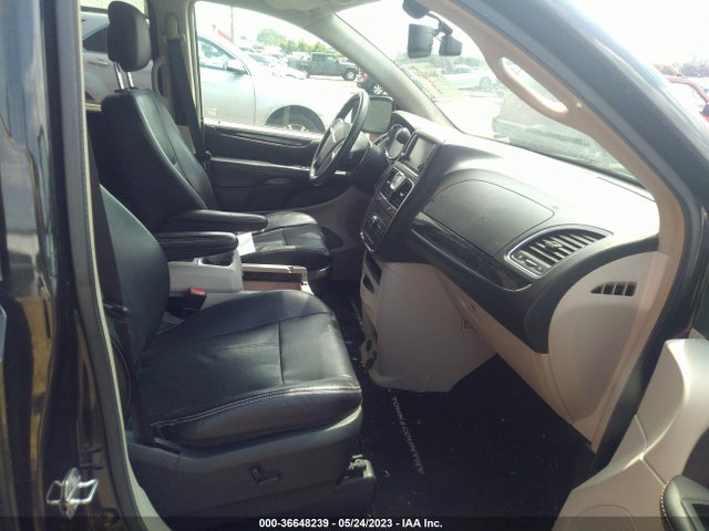 2C4RC1CG2FR657393 Chrysler Town & Country Touring-l