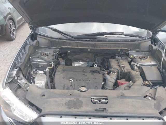JA4AP3AUXJU024121 Mitsubishi Outlander Sport 2.0