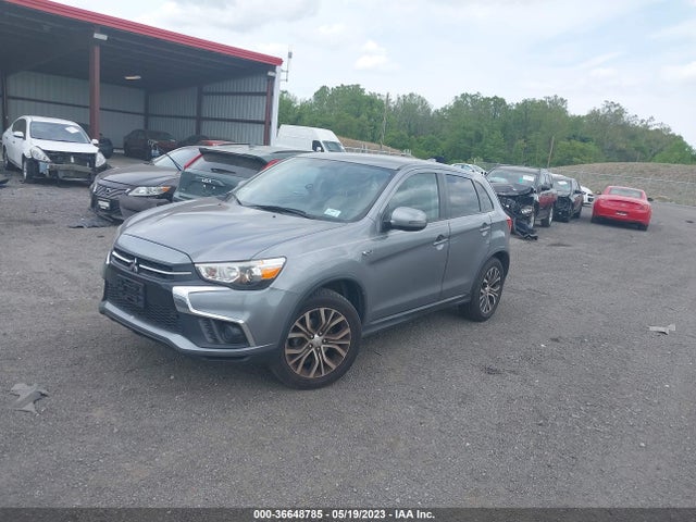 JA4AP3AUXJU024121 Mitsubishi Outlander Sport 2.0