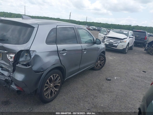 JA4AP3AUXJU024121 Mitsubishi Outlander Sport 2.0