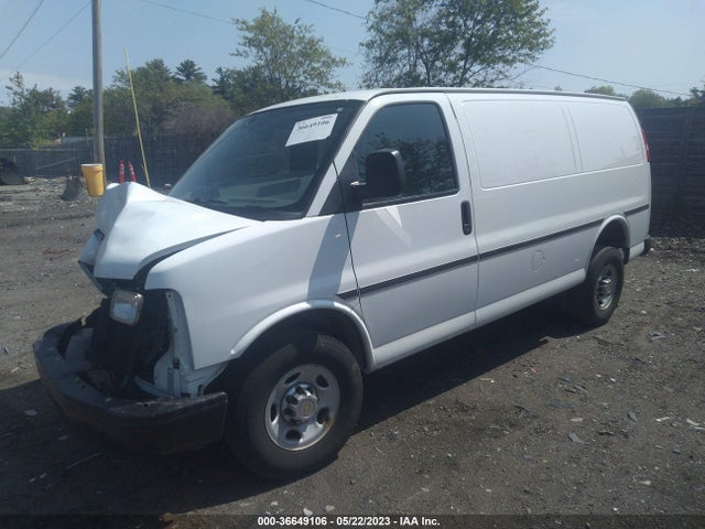 Chevrolet EXPRESS CARGO VAN 2014 1GCWGFCA5E1133352 Image 2