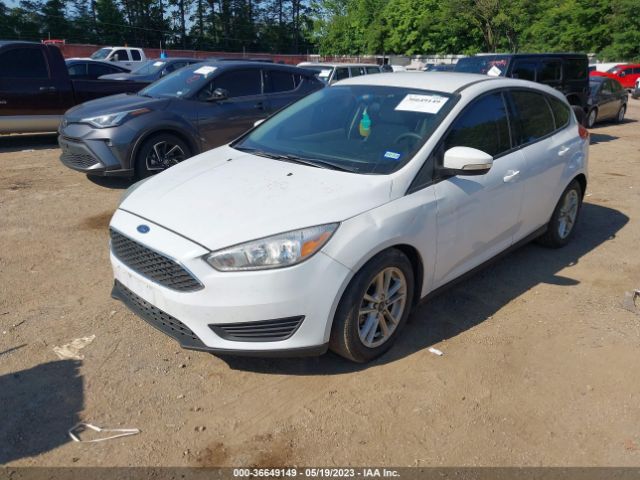 1FADP3K27FL327019 Ford FOCUS SE