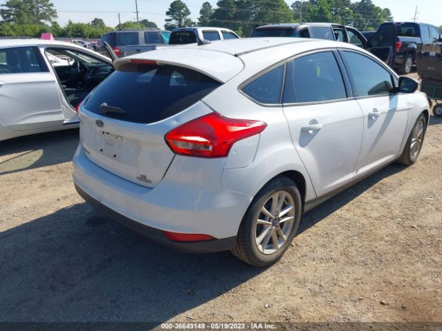 1FADP3K27FL327019 Ford FOCUS SE