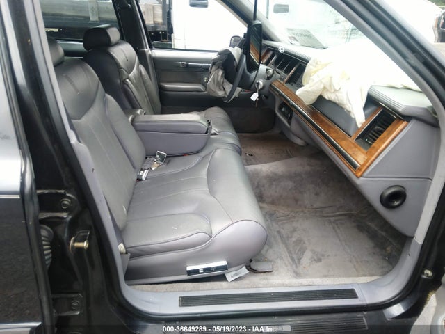 1994 LINCOLN TOWN CAR SIGNATURE/TOURNAMENT VIN: 1LNLM82W2RY773337