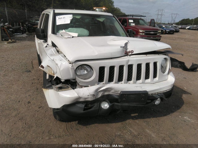1C4NJPBB4GD699856 Jeep Patriot 75th Anniversary