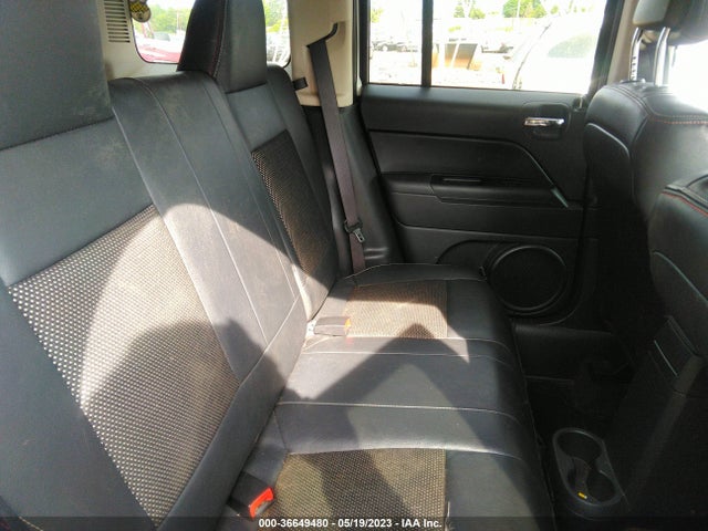 1C4NJPBB4GD699856 Jeep Patriot 75th Anniversary