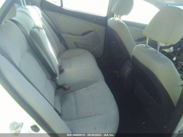 5XXGM4A7XEG307204 KIA Optima Lx