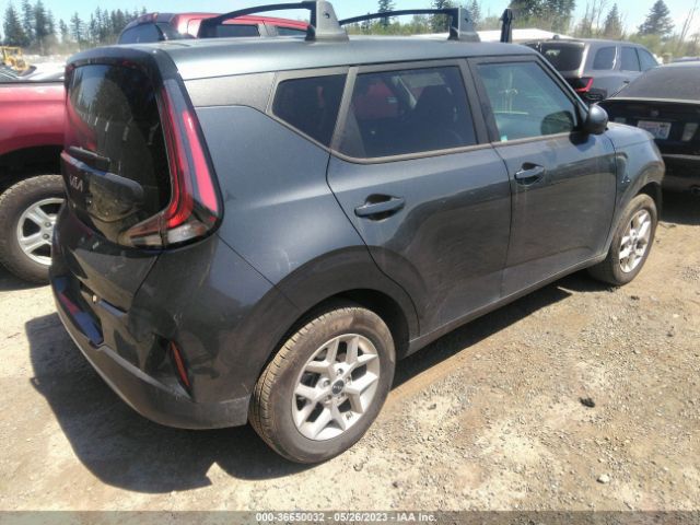 KNDJ23AU3P7196180 KIA SOUL LX
