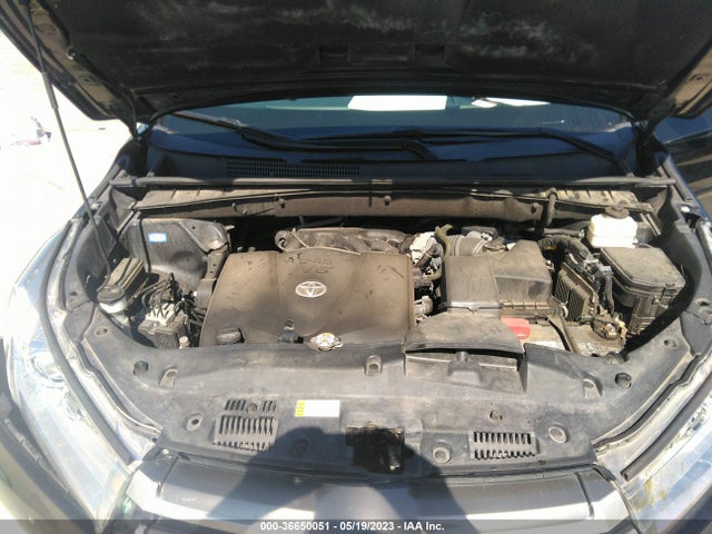 Toyota Highlander Le 2019 5TDZZRFH3KS365612 Image 10