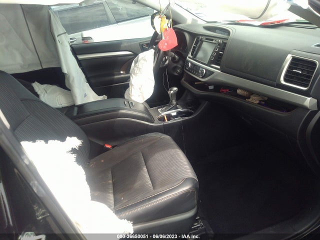 Toyota Highlander Le 2019 5TDZZRFH3KS365612 Image 5