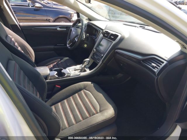 3FA6P0H91GR386274 Ford FUSION SE