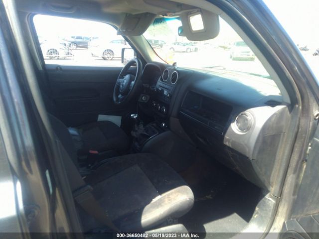 1C4NJPBA8ED856390 Jeep Patriot Sport