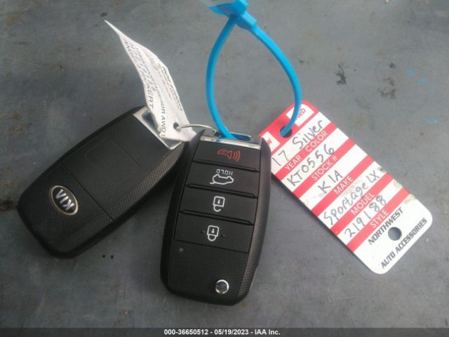 KNDPMCAC8H7219188 KIA Sportage Lx