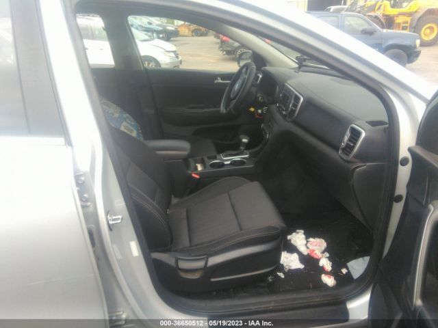 KNDPMCAC8H7219188 KIA Sportage Lx