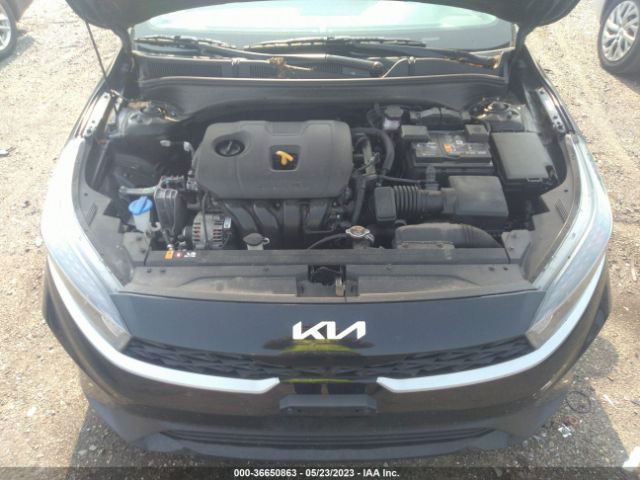 3KPF24AD8NE425204 KIA Forte Lxs