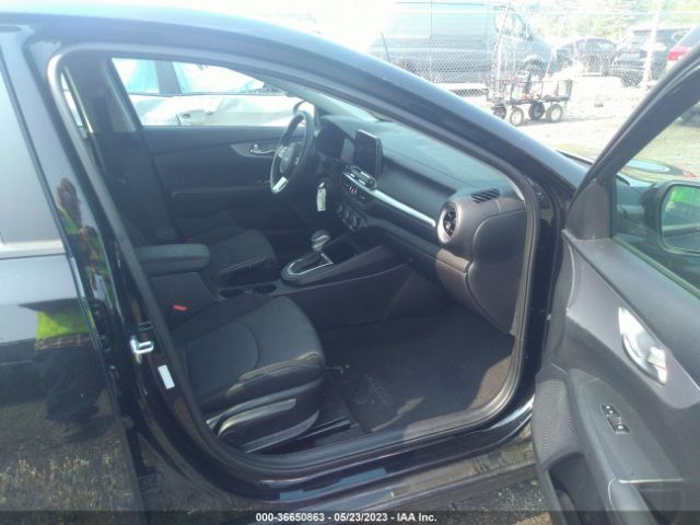 3KPF24AD8NE425204 KIA Forte Lxs
