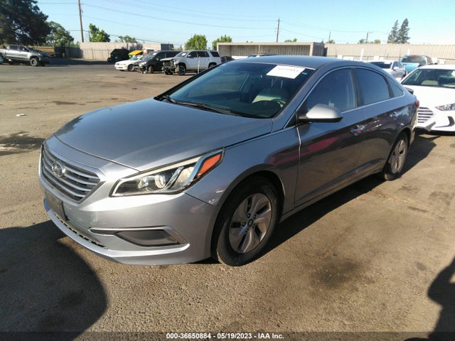 Hyundai SONATA SE 2017 5NPE24AF1HH536805 Image 2