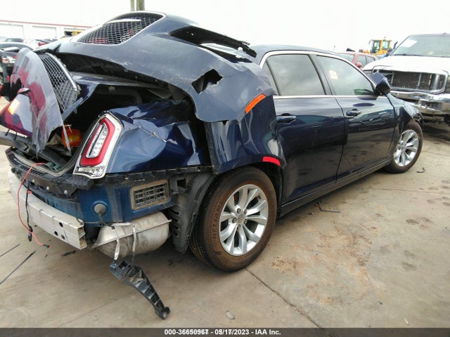 2C3CCAAG3FH766402 Chrysler 300 Limited