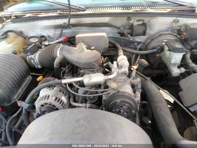 1997 CHEVROLET C/K 1500 VIN: 2GCEC19R5V1200453