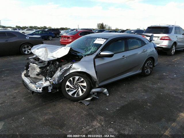 Honda Civic Hatchback Lx 2018 SHHFK7H27JU239601 Image 2