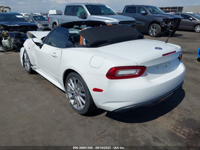 Fiat 124 Spider Lusso 2017 JC1NFAEK7H0103316 Image 3