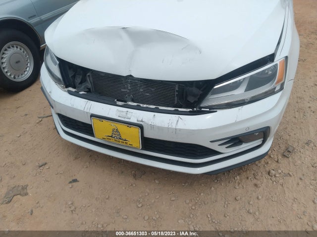 3VW5T7AJ8GM213084 Volkswagen Jetta Sedan 2.0t Gli Se