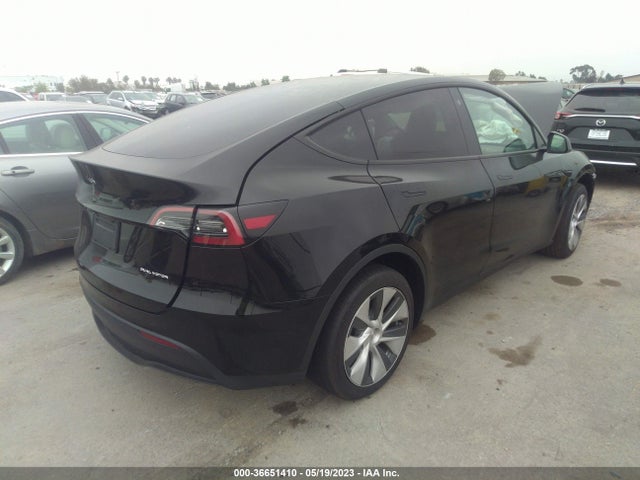 7SAYGDEE6PA088915 Tesla Model Y Long Range