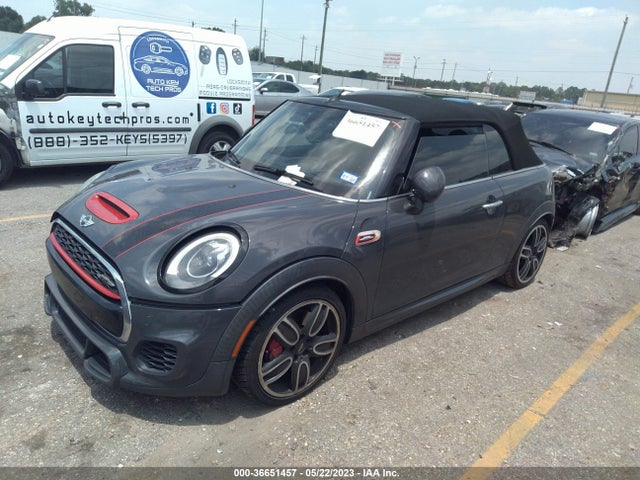 2017 Mini Roadster, VIN: WMWWH9C30H3A78270