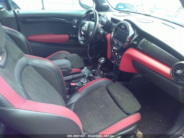 2017 Mini Roadster, VIN: WMWWH9C30H3A78270