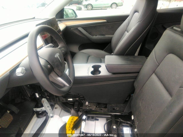 7SAYGDEE9NA014062 Tesla Model Y Long Range
