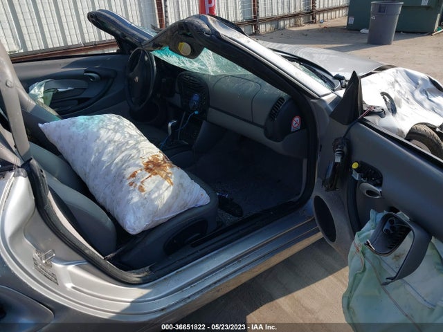 2002 PORSCHE BOXSTER WP0CA29882U621819 Photo 4