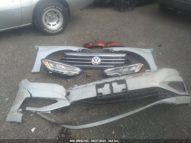 3VWN57BU6KM112444 Volkswagen JETTA S