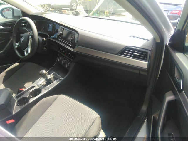 3VWN57BU6KM112444 Volkswagen JETTA S