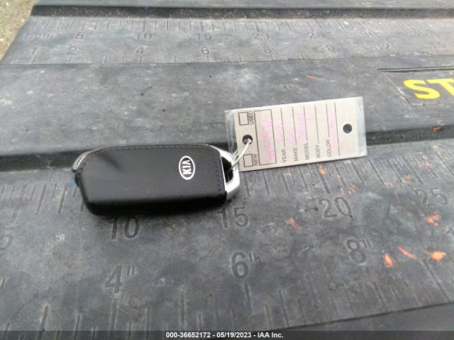 KNAE15LA1J6025599 KIA Stinger Base