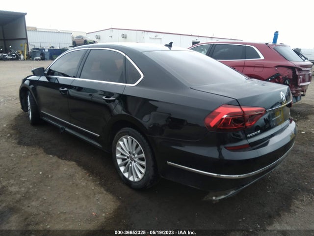 1VWBT7A31HC045537 Volkswagen Passat 1.8t Se