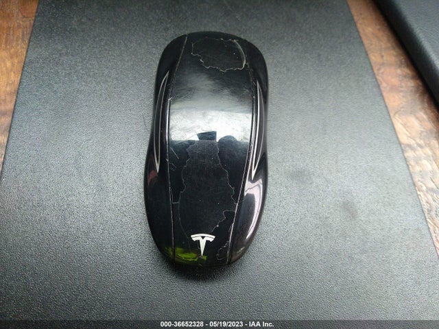 Tesla Model S 60/75 2017 5YJSA1E11HF204901 Image 11